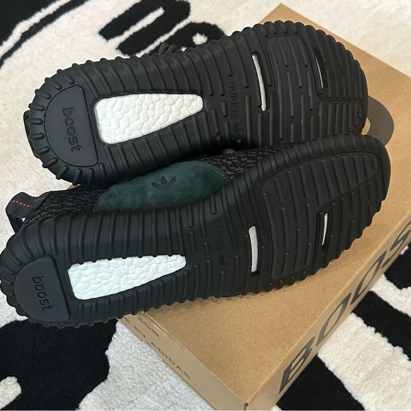 Adidas Yeezy Boost 350 Pirate Black (2023)